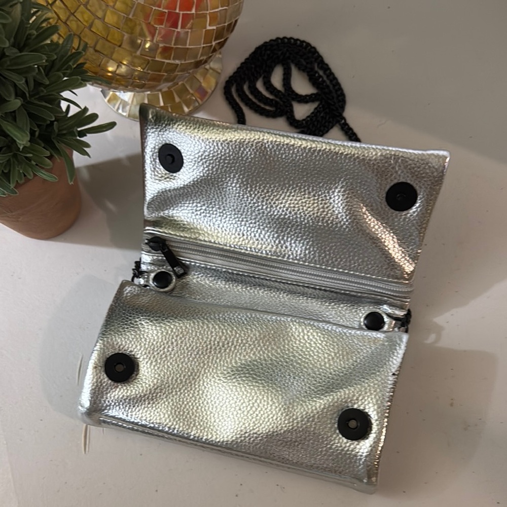 Women's Silver Metallic Crossbody Bag with Black Chain | Y2K Futuristic Purse | - Picture 3 of 9